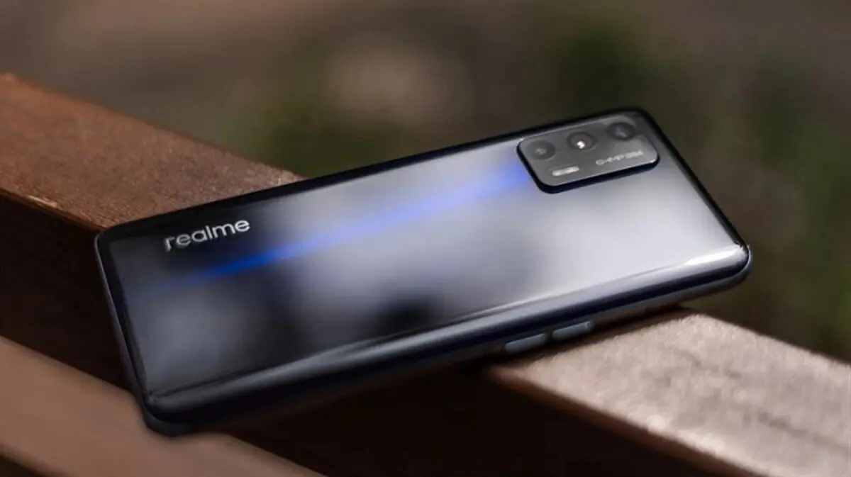 -Realme-GT-5G-1