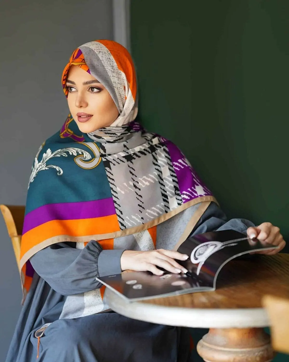 بستن روسری