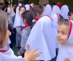 آواز محلی؛ دختر بچه ژن جنوبی تو رگاشه چه رقصی میکنه تو مدرسه فقط اونی گردن میزنه