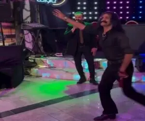 رقص عربی مرد فرز و چابک در رستوران