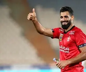 (ویدئو) خداحافظی کنعانی‌زادگان با بازیکنان و کادر فنی پرسپولیس 