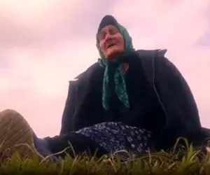 آواز محلی؛ ننه بزرگ پیر هنوزه که هنوزه پای شالیزاره با کمر خمیده میخونه صداش خداست