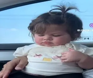 آواز شاد؛ دختر بچه فندق یه جوری با اخم و سگرمه های گوگولیش میرقصه انگار چکش پاس نشده