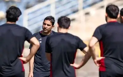 (عکس) وحید هاشمیان در ادایی‌ترین کافه تهران