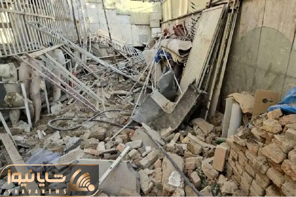 جزئیات آوار شدن یک ساختمان قدیمی در خیابان جمهوری جزئیات آوار شدن یک ساختمان قدیمی در خیابان جمهوری