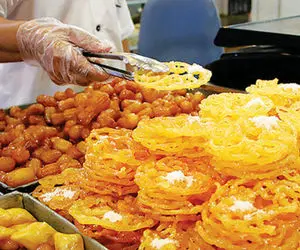 قیمت زولبیا و بامیه چند؟