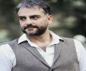 آواز احساسی؛ حامد کمیلی هیچ بهش نمیومد یه همچین صدای روح لرزونی داشته باشه حنجره طلاس