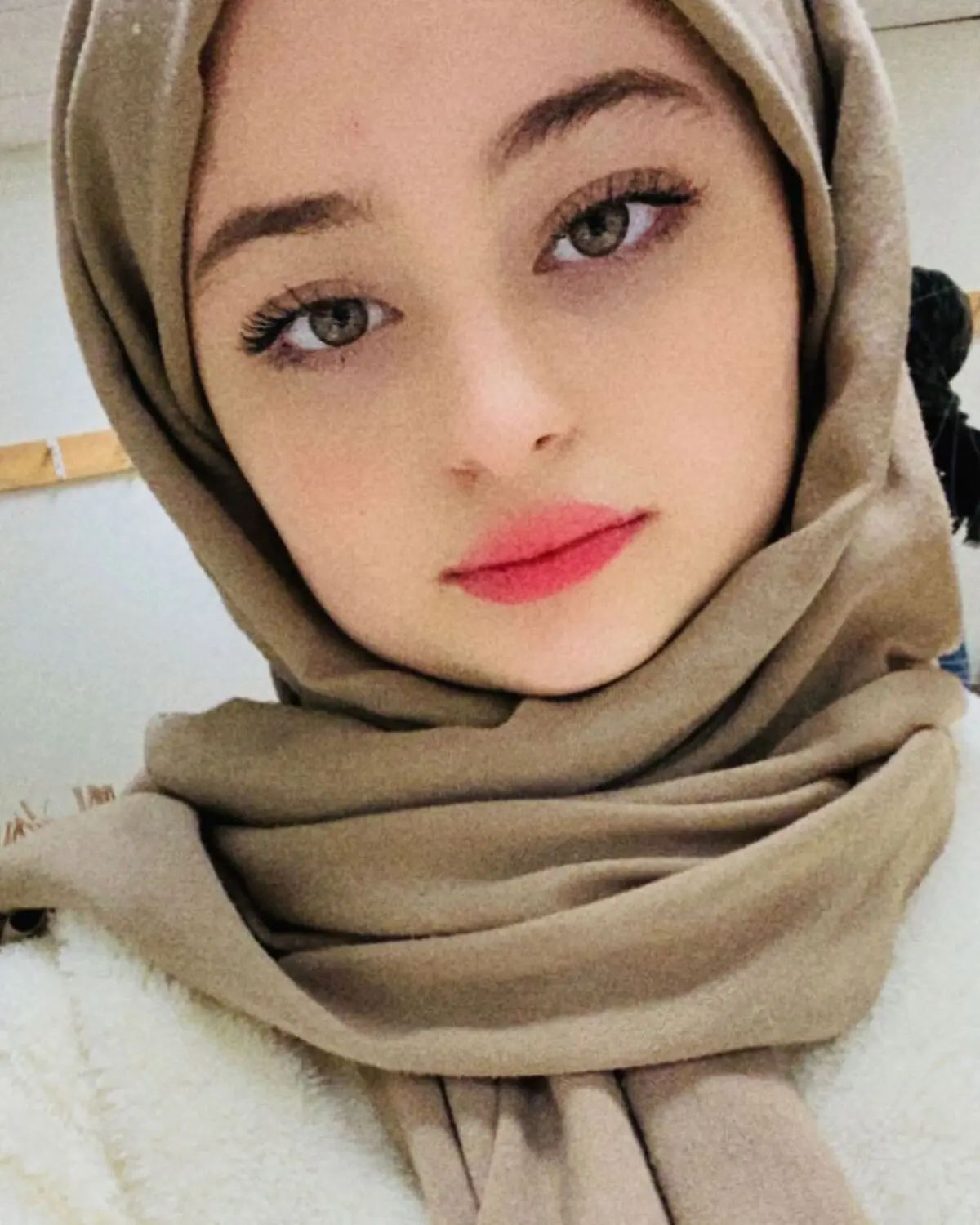 nikaforghaniofficial_1614855045