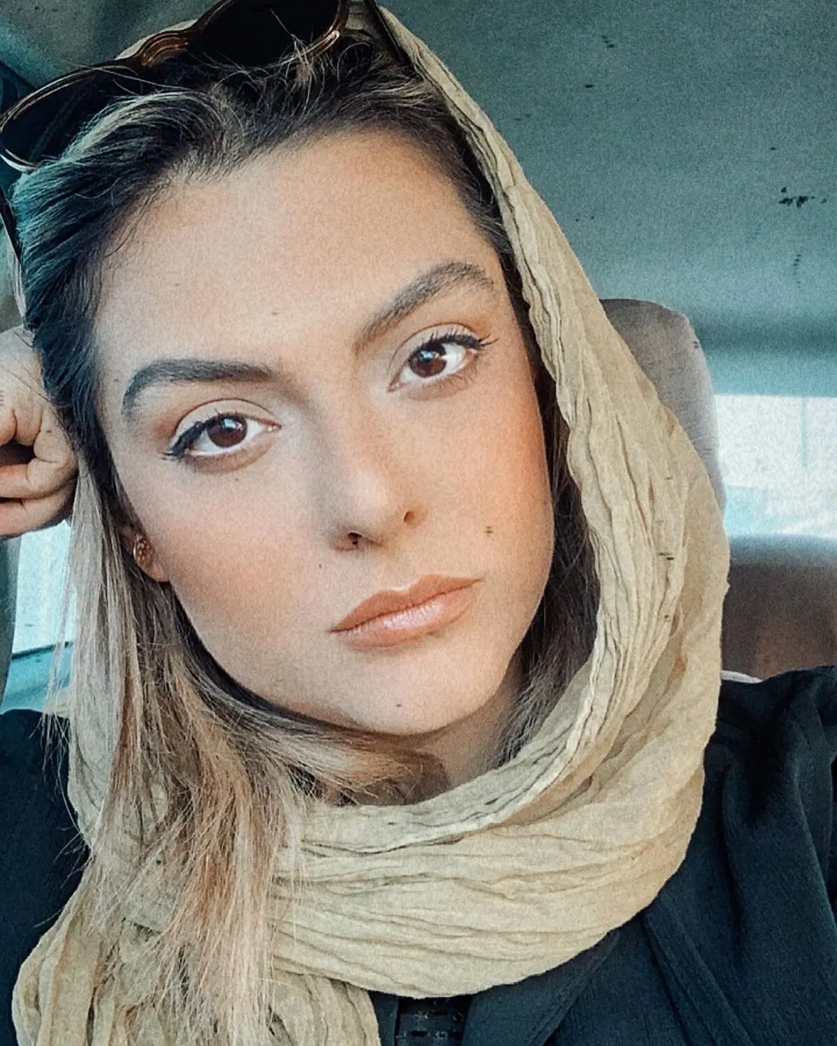 دنیا مدنی