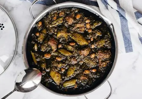 آموزش آشپزی؛ چکار کنیم خورشت کرفس مثل قورمه سبزی لعاب دار بشه؟