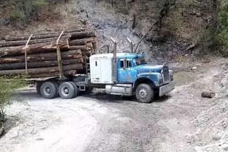 جا به جایی جانکاه؛ راننده لجوج مرگ جلو چشماش دید