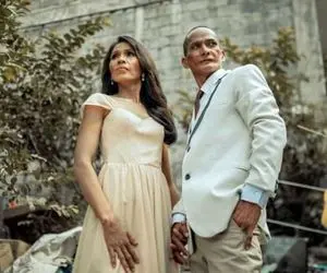 (عکس) عروسی غافلگیر کننده یک زوج بی خانمان بعد از 24 سال