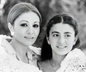 سفر به ایام قدیم سال 1346؛ بازیگوشی فرحناز پهلوی تو 6 سالگی وسط کاخ نیاوران