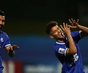 پیشنهاد‌های سوپرمیلیاردی برای فوق ستاره استقلال