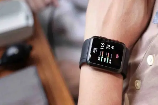 Huawei Watch D spotted in live hands-on shots