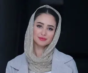 سلیقه سلبریتی؛ تیپ تابستونه الناز حبیبی، بلده چطور با قد کوتاه خودشو بلند نشون بده
