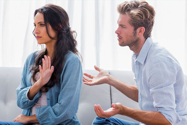 این پنج نشونه به شما آلارم میده که باید زودتر رابطه عاطفیتون رو تموم کنید