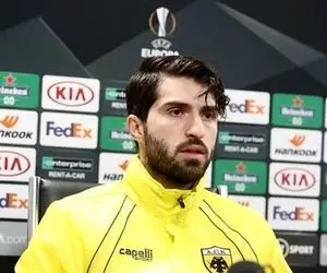 عذرخواهی ملی‌پوش ایرانی از سرمربی تیمش