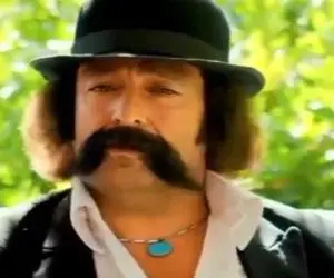 آواز خیابانی؛ این آقایون با نفری 2 کیلو سیبیل میخونن کسی جرات نمیکنه بگه صداتون بده 