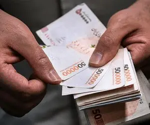 سورپرایز دولت در خصوص مبلغ عیدی کارمندان و بازنشستگان