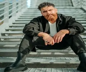 آواز احساسی؛ معین زد یه چی خوند کنسرتش رقیب تیغو بردار مجید خراطهاس کشته میده آهنگش