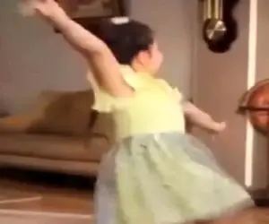 آواز شاد؛ رقص آذری بچه نیم وجبی/ از بزرگترا قشنگتر و مرتب تر رقصید با اون قیافه نمکش