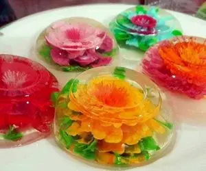 آشپزی حرفه ای؛ صفر تا صد ژله تزریقی یه دسر بترکون و خوشگل واسه مهمونی ها