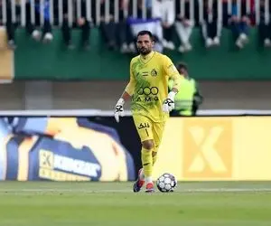 مربی پرسپولیس چرا از آدان پیراهن خواست؟