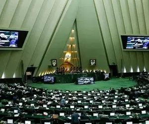 ممنوعیت ورود خبرنگاران آمریکایی و انگلیسی به ایران