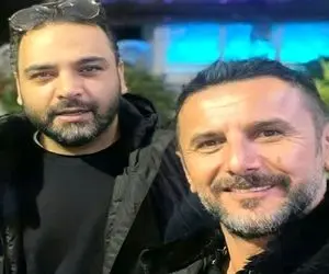 آواز شاد؛ طبع شعر علیخانی گل کرد خوند ولی امین حیایی با حرکت موزون نشون داد کت تن کیه