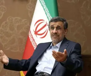 هدیه خاص محمود احمدی نژاد به رئیس دانشگاه مجارستان