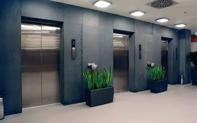 اگر هنگام حمله هوایی اسرائیل صهیونی و ملعون در آسانسور گیر افتادیم، چه کنیم؟