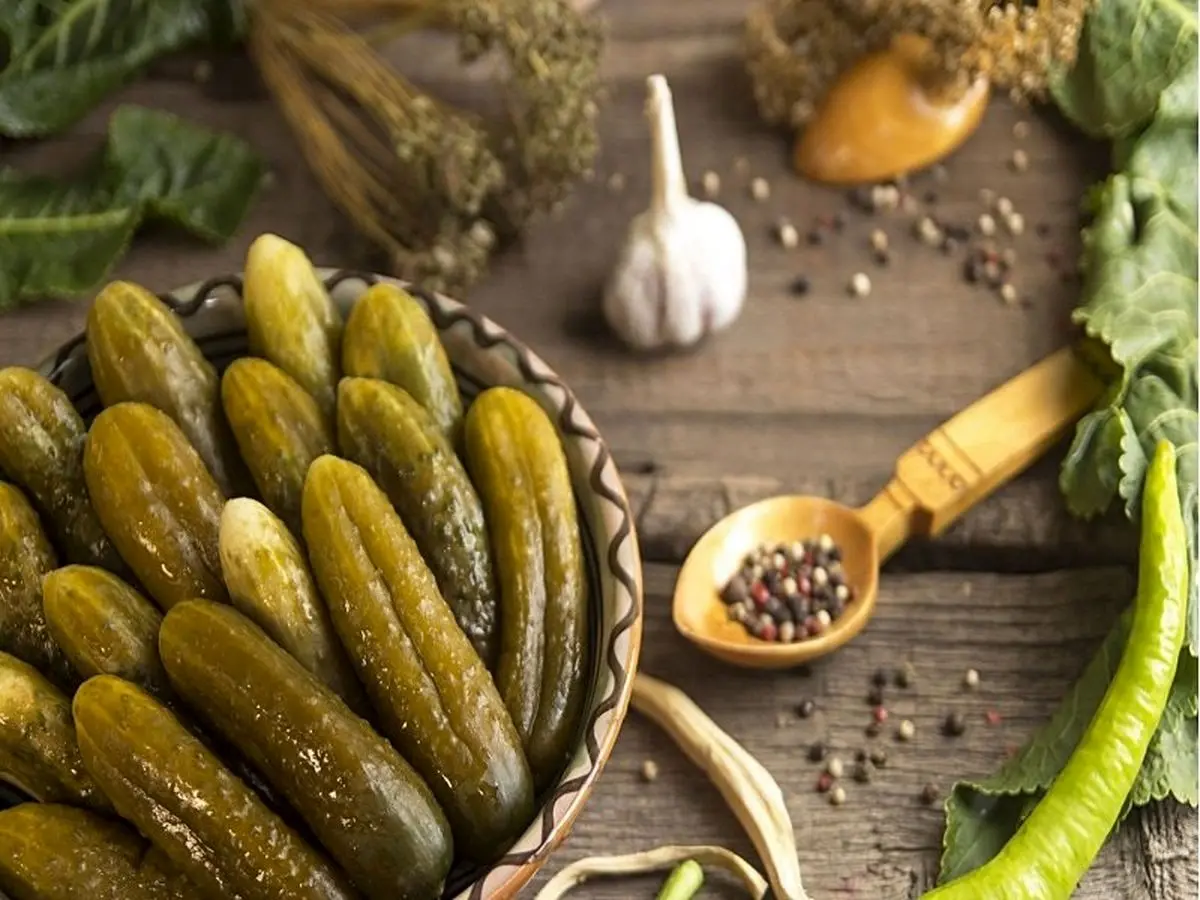 طرز تهیه خیارشور فوری / رازهایی درباره درست کردن خیارشور ترد و خوشمزه