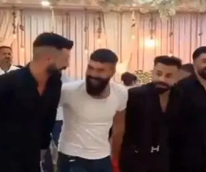 آواز شاد؛ این پسرا یطوری منظم به صف شدن تو تالار آدم یاد مدرسه میفته؛ پایکوبی مرتب