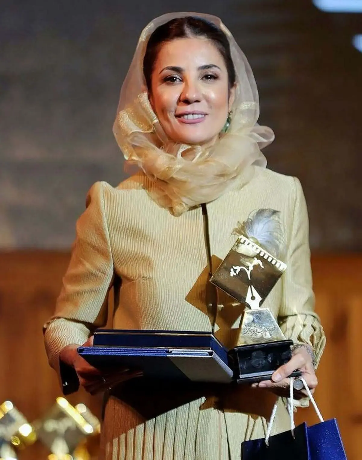 جشن+منتقدان (4)