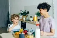 پدر و مادرها بخوانند؛ خوراکی های ممنوعه برای کودکان