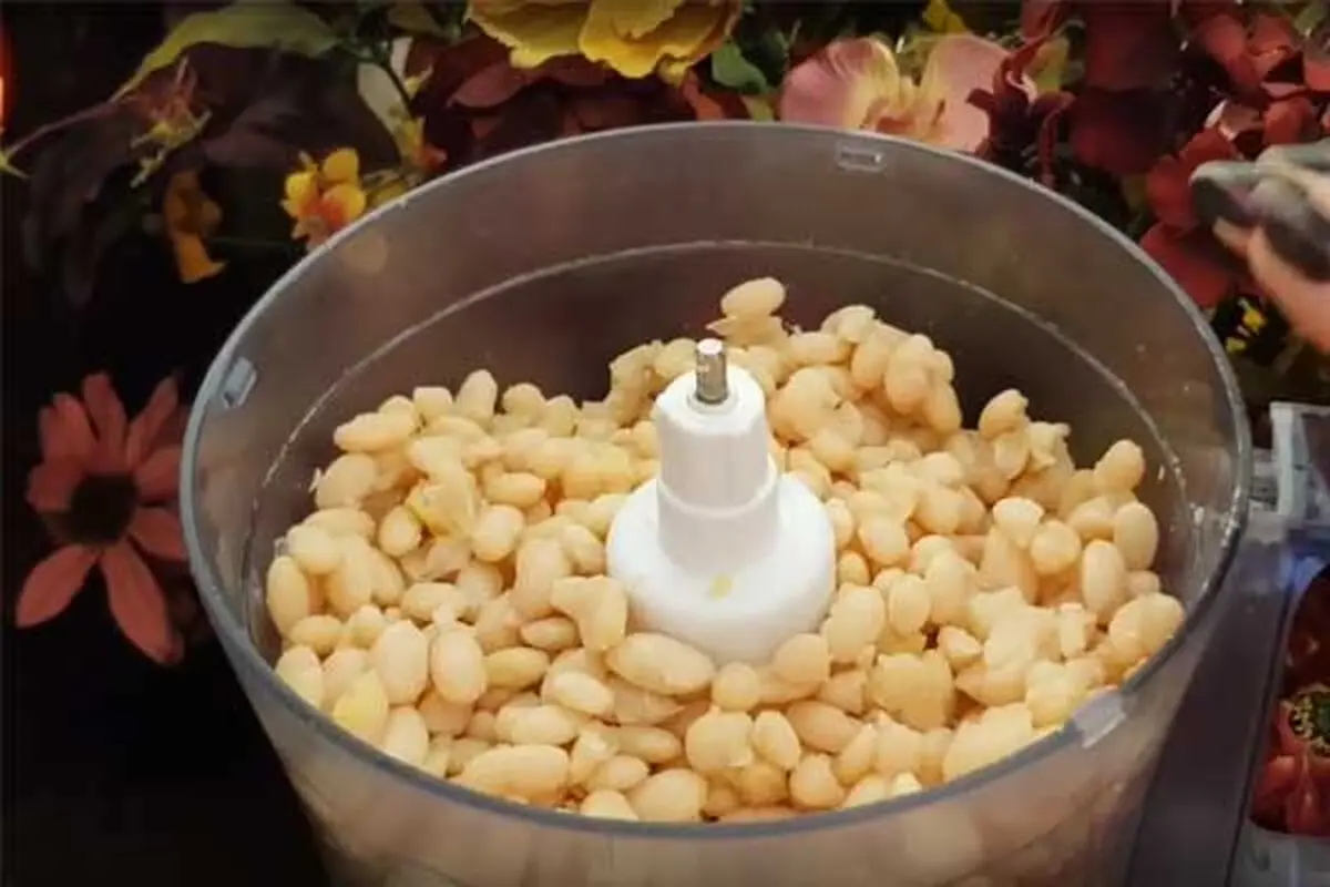blending-white-beans