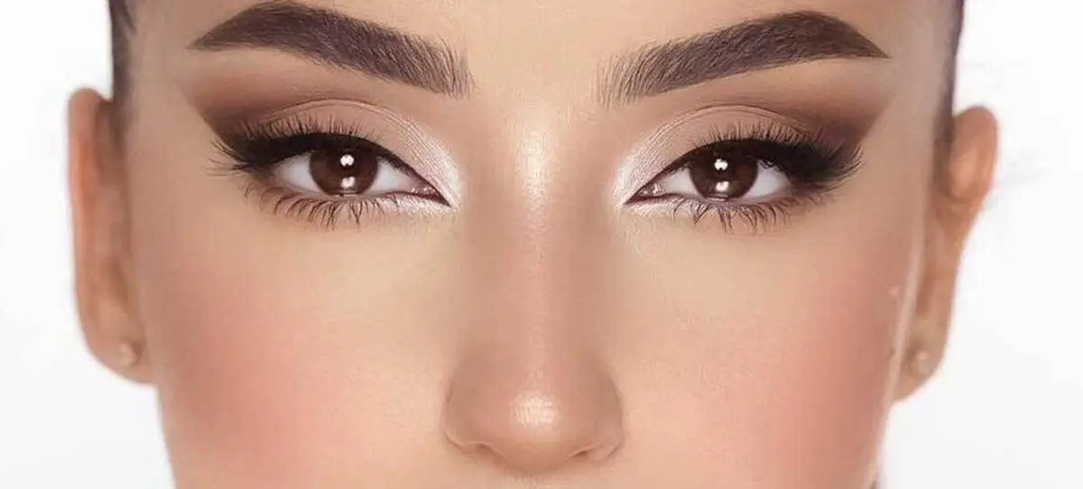 آرایش مناسب چشم های پف دار