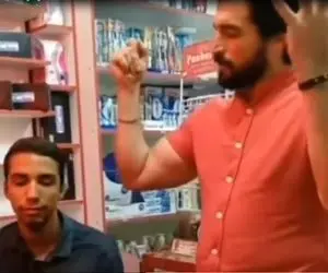 آواز بهجتی؛ دو جوان هنرمند تو سوپرمارکت ساز زدن و عطر اقاقی ابراهیم حامدی رو خوندن