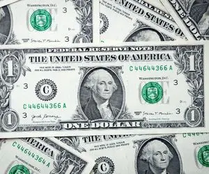 قیمت دلار امروز شنبه 10 مرداد 1405؛ کاهش قیمت آزاد، افزایش حواله