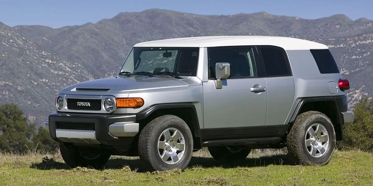 2008-toyota-fj-cruiser_09-min