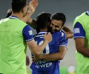 (عکس)مهدی قائدی در واکنش به اقدام پرسپولیسی ها گیتار به دست شد!