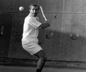 سفر به ایام قدیم سال 1339؛ رقص محمدرضا پهلوی در خلوتگاهش