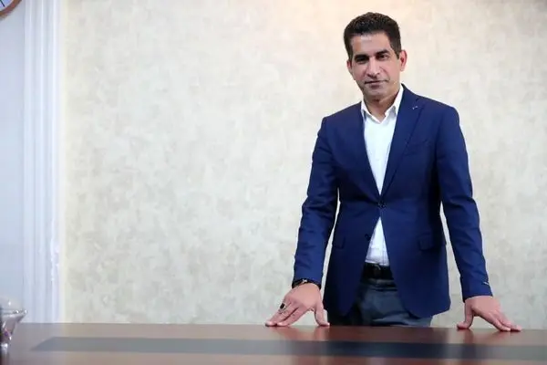 حسن کامرانی فر