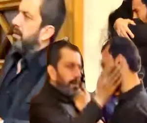 آواز جگرسوز؛ گریه های بی امان چهره های معروف در مراسم ختم محمد کاسبی عزیز