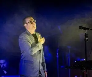 بازخوانی آهنگ علیرضا قربانی توسط چند تا دختر بمب این روزای فضای مجازیه