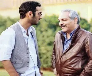 سکانس شاد/پسر مدیری بعد از دزدی از باباش حق السکوت هم میگیره که دستشو جلو زنش رو نکنه