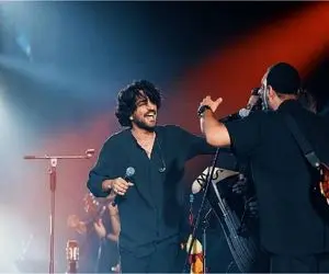 آواز احساسی/آملی ها با الهی دنیا برات بسازه عرفان طهماسبی سالن رو دست گرفتن