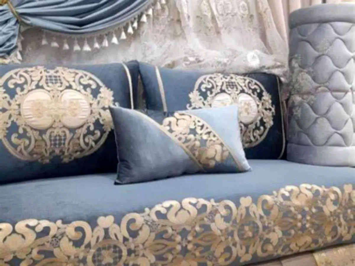 تمیز کردن لکه مبل پارچه ای