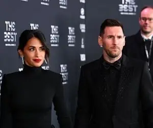 (تصویر) لوازم آرایش عجیب همسر مسی با طلای ۲۴ عیار!